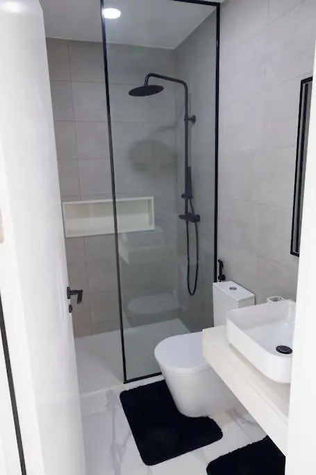 Bliss Apartments T2 - Julia Минделу