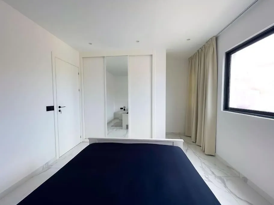 Bliss Apartments T2 - Julia Минделу 0*,  Кабо-Верде