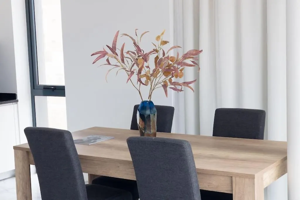Bliss Apartments T2 - Julia Минделу