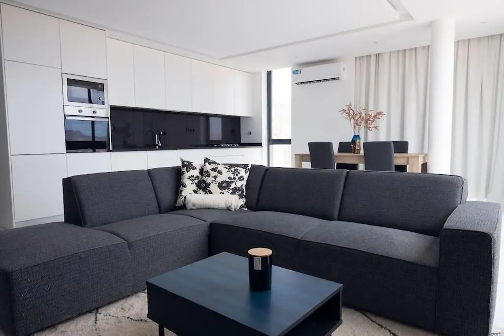 Bliss Apartments T2 - Julia Минделу 0*,  Кабо-Верде